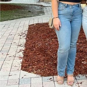 Curve Love Ultra High Rise 90s Slim Straight Jean